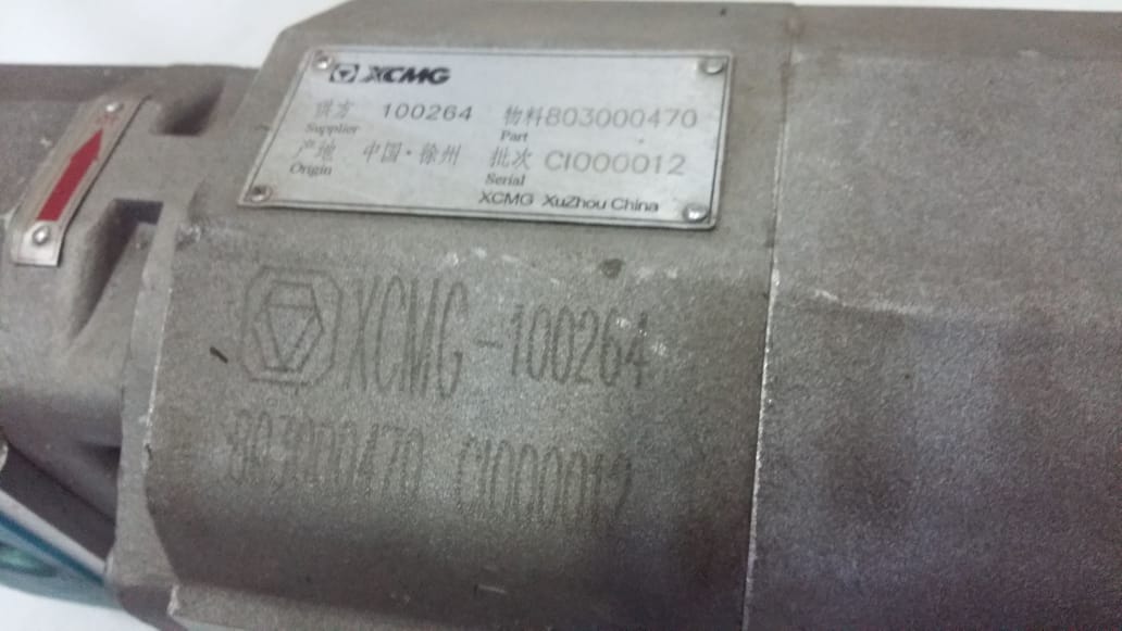 картинка Насос гидравлический 3 секционный 803000470/10100859/1304T00051 автокран QY25K от магазина Одежда+