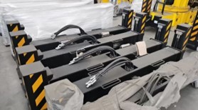 картинка Краново-манипуляторная установка с верхним управлением Hyva модель HST6.3E3  от магазина Одежда+