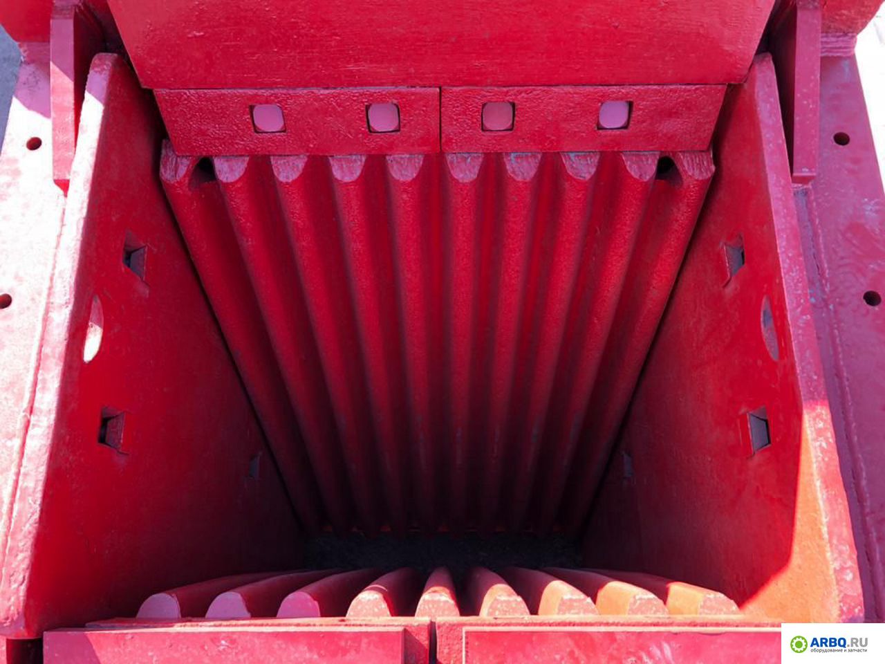 картинка Щековая дробилка ре 750х1060 от магазина Одежда+