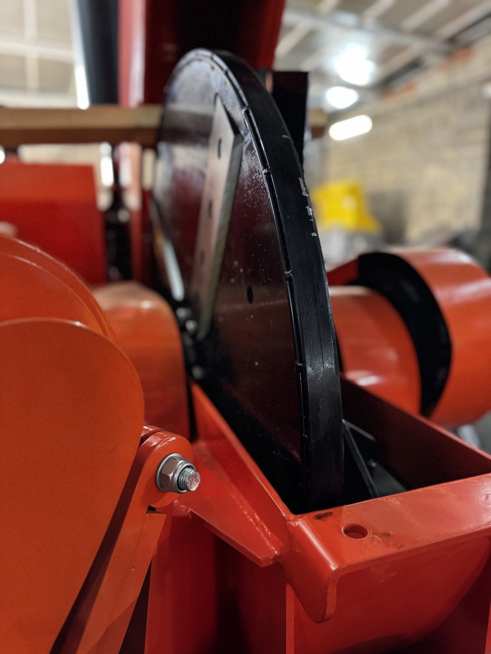 картинка Измельчитель дерева DH-50 нового образца ДВС - FAW / Changchai от магазина Одежда+