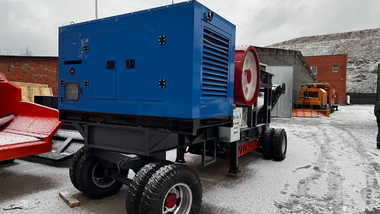 картинка Щековая дробилка PE-400х600 на колесном шасси с генераторной установкой от магазина Одежда+