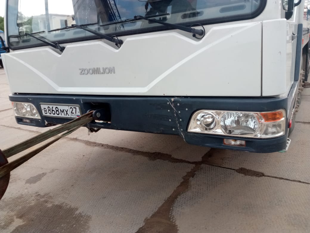 картинка Бампер передний без оптики автокран Zoomlion 2012 г от магазина Одежда+
