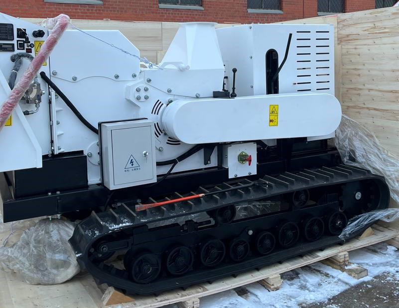 картинка Измельчитель древесины DH-100 V.2025 на гусеничном ходу  от магазина Одежда+