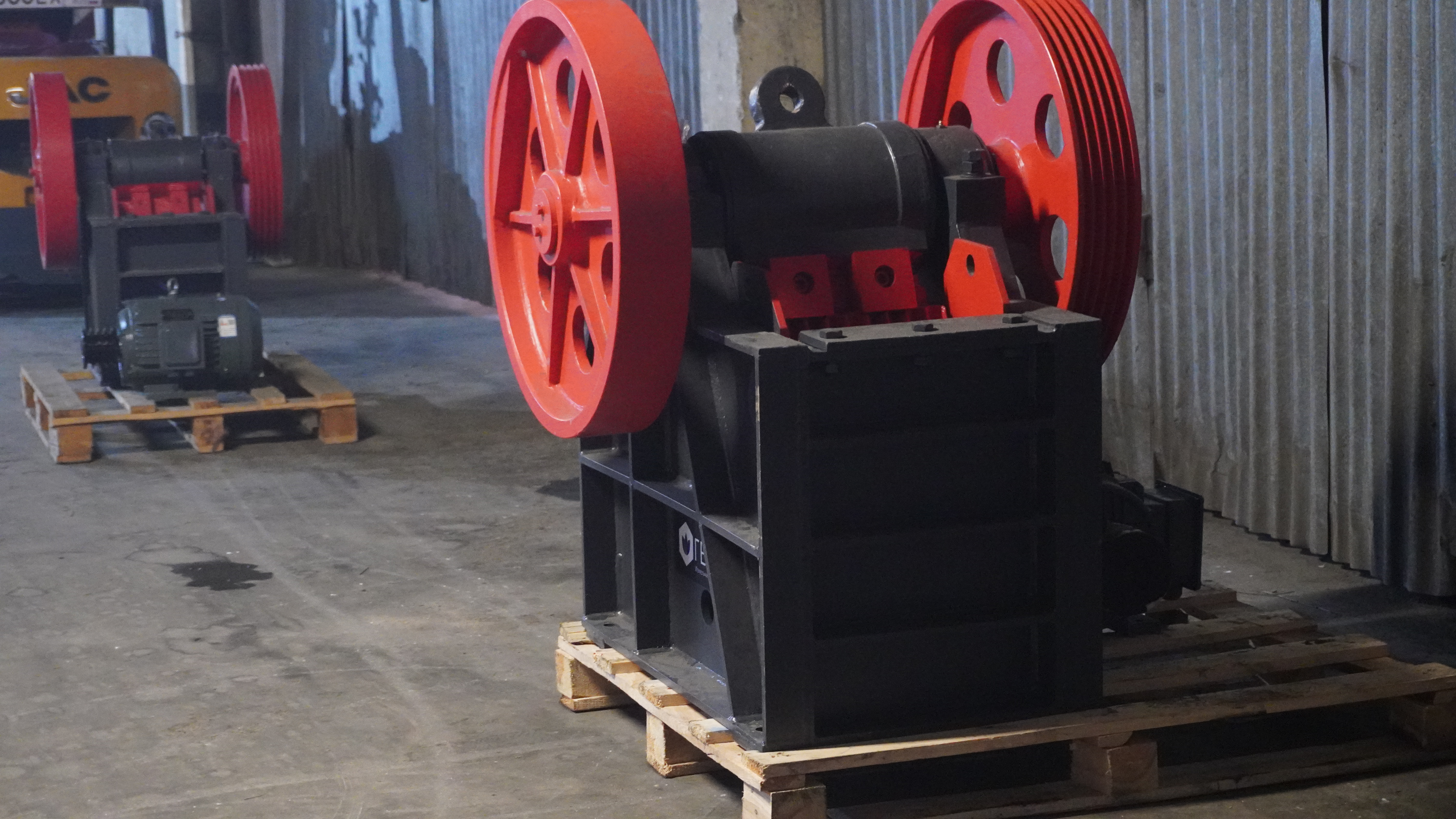 картинка Дробилка щековая PE-150х250 от магазина Одежда+