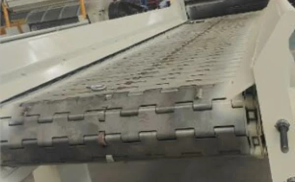 картинка Измельчитель древесины с горизонтальной цепной подачей JP1300-300 от магазина Одежда+