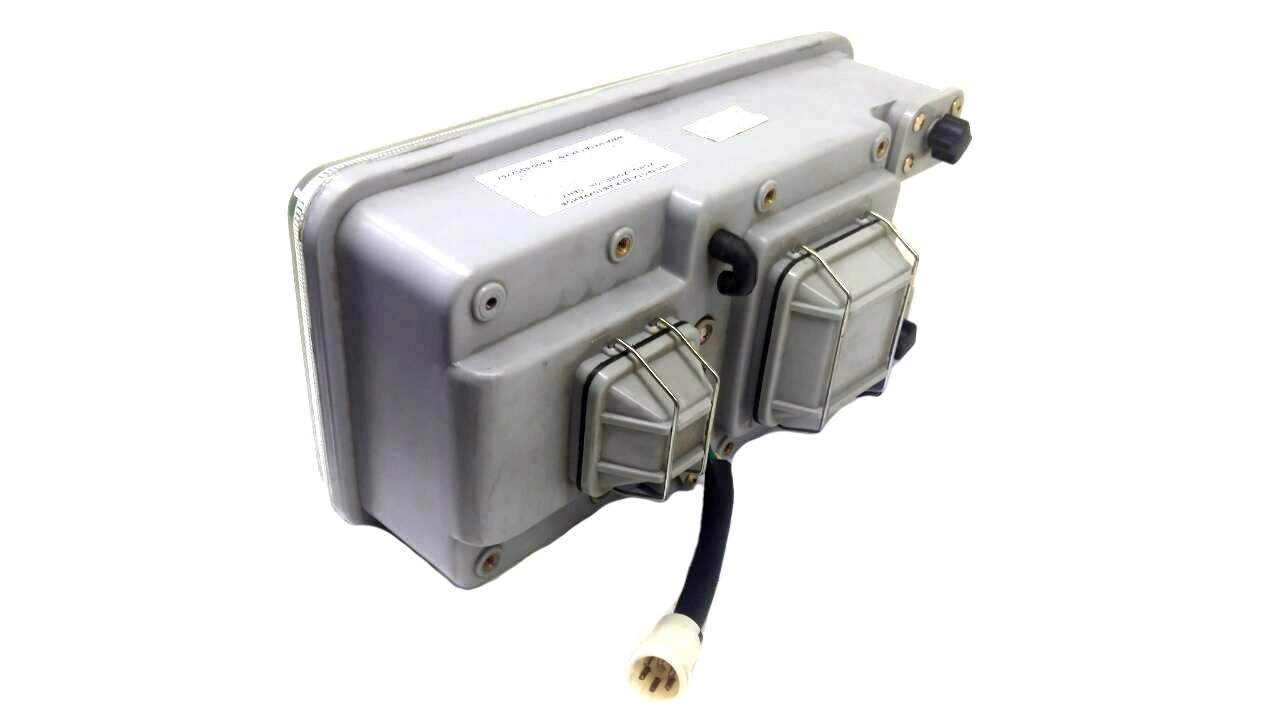 картинка Фара передняя правая автокран SANY 2008 г. в.