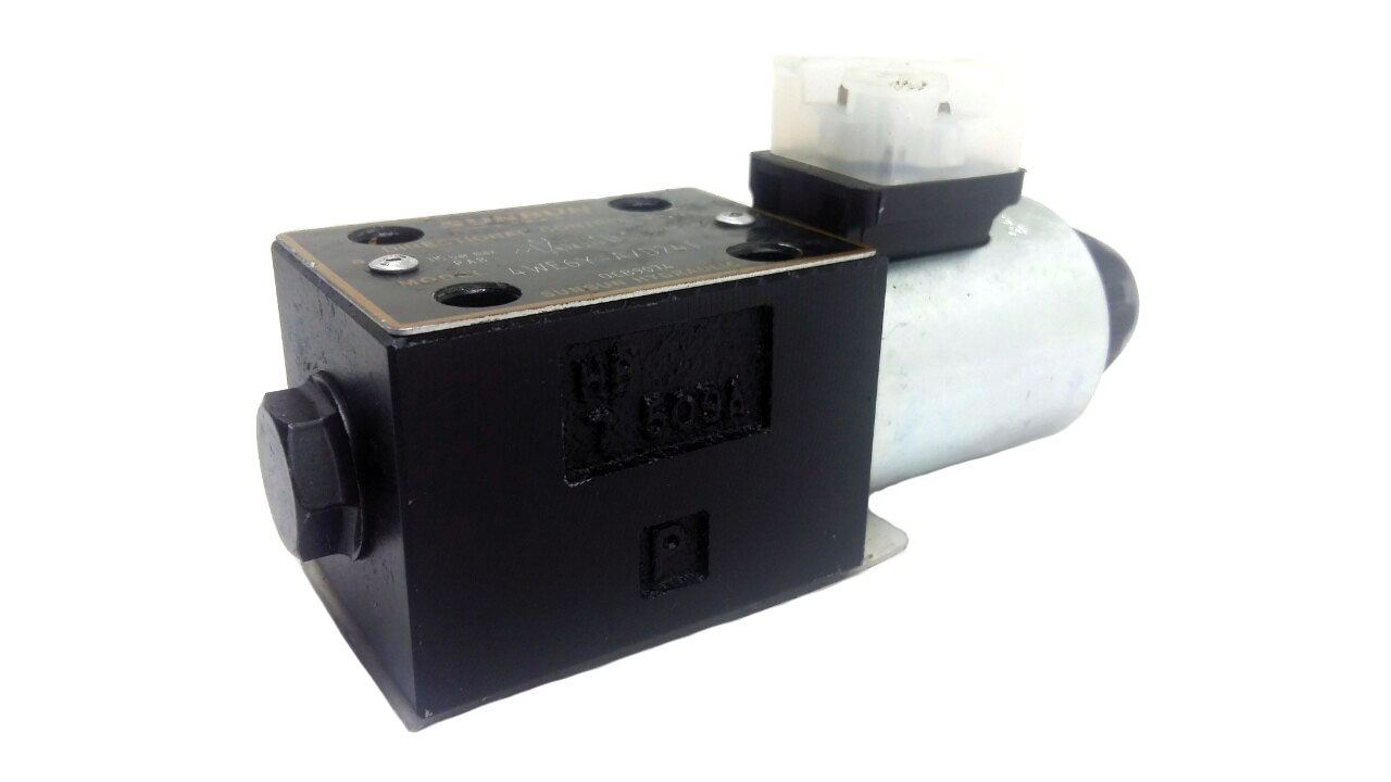 картинка Цилиндр выноса отвала KRAN GR180 (аналог) от магазина Одежда+