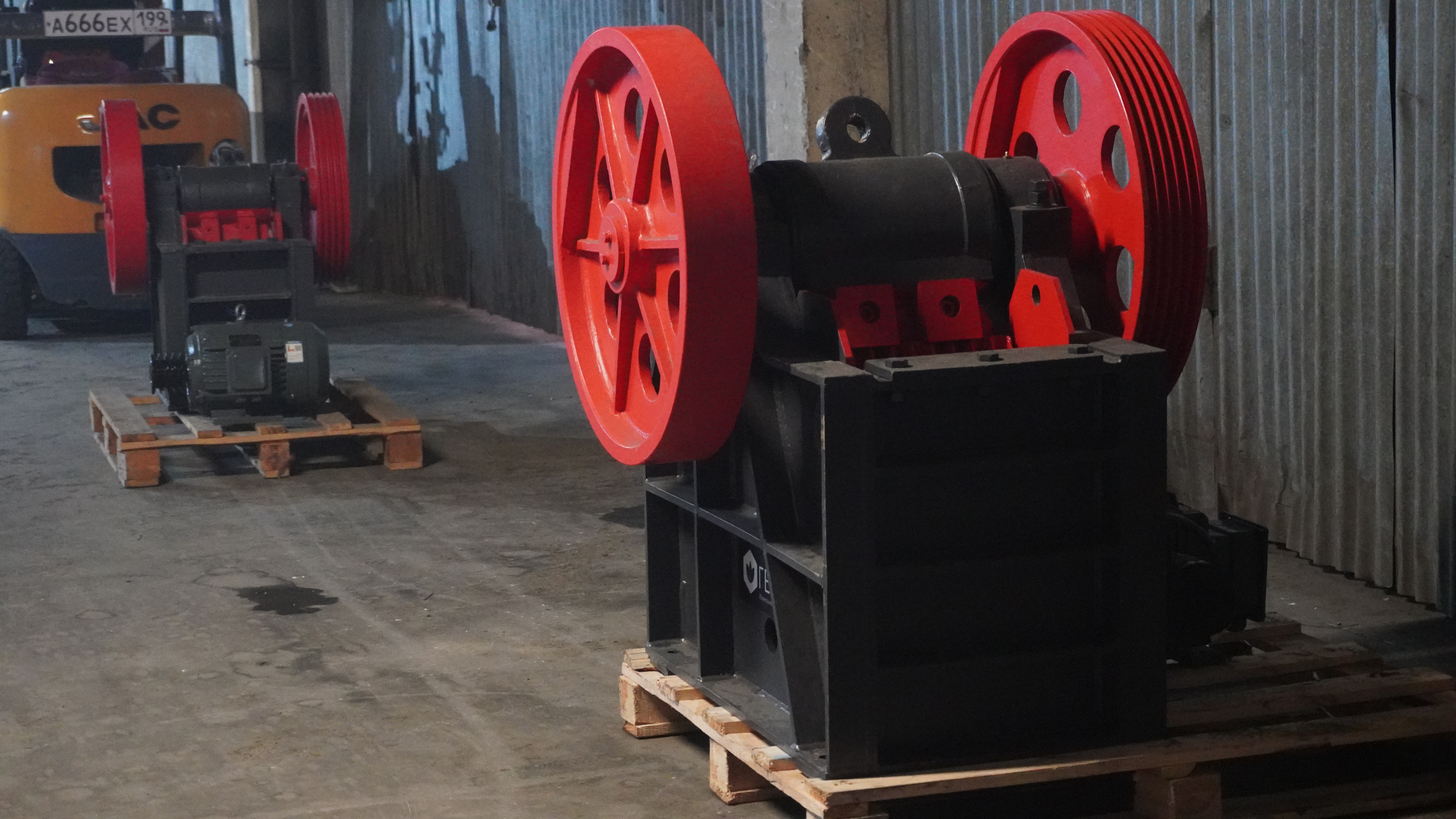 картинка Дробилка щековая PE-600x900 от магазина Одежда+