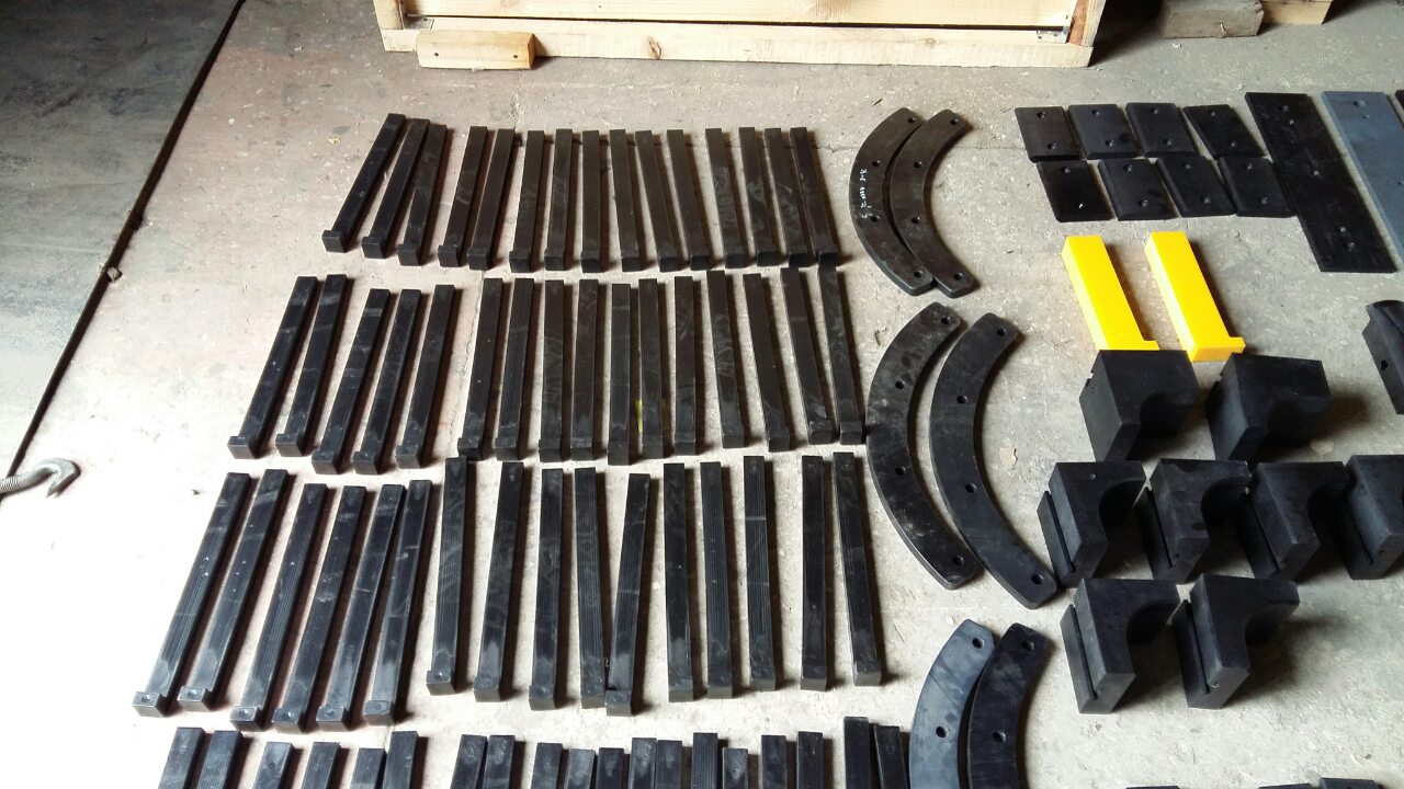 картинка Направляющие, ползуны на стрелу автокрана KRAN QY50K комплект, оригинал от магазина Одежда+