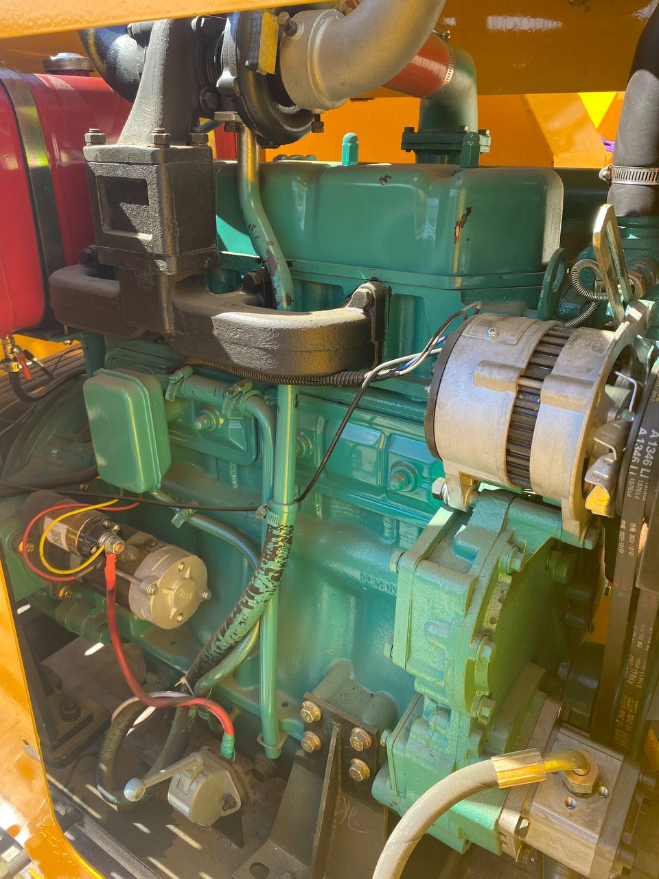 картинка Измельчитель веток и древесины DH-100 от магазина Одежда+