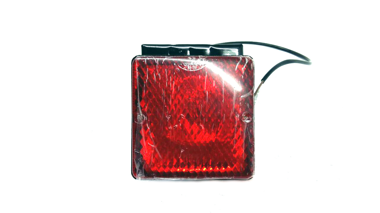 картинка Задний противотуманный фонарь /универсальный/ от магазина Одежда+