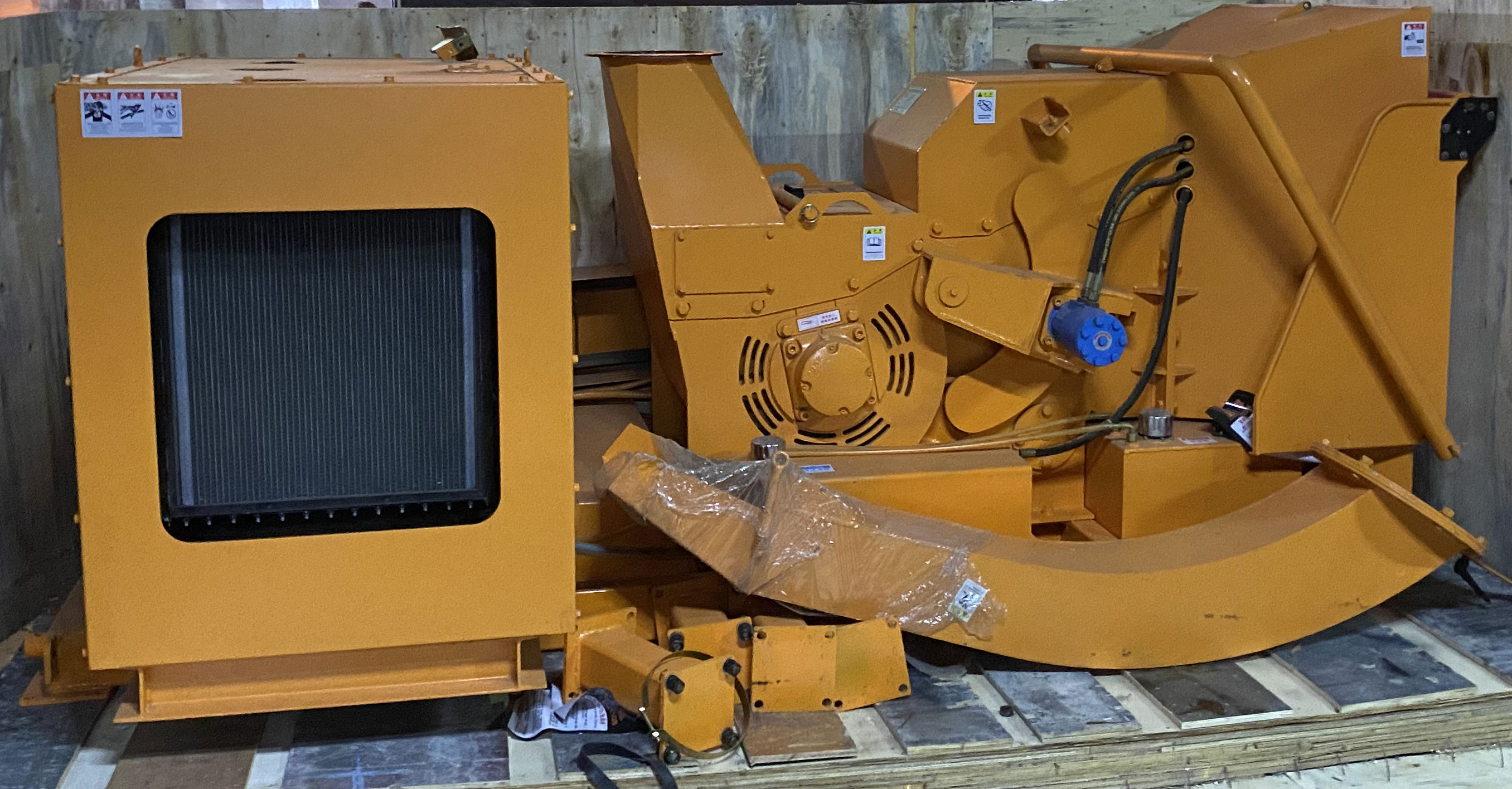 картинка Измельчитель древесины EH-100 с электрическим двигателем от магазина Одежда+