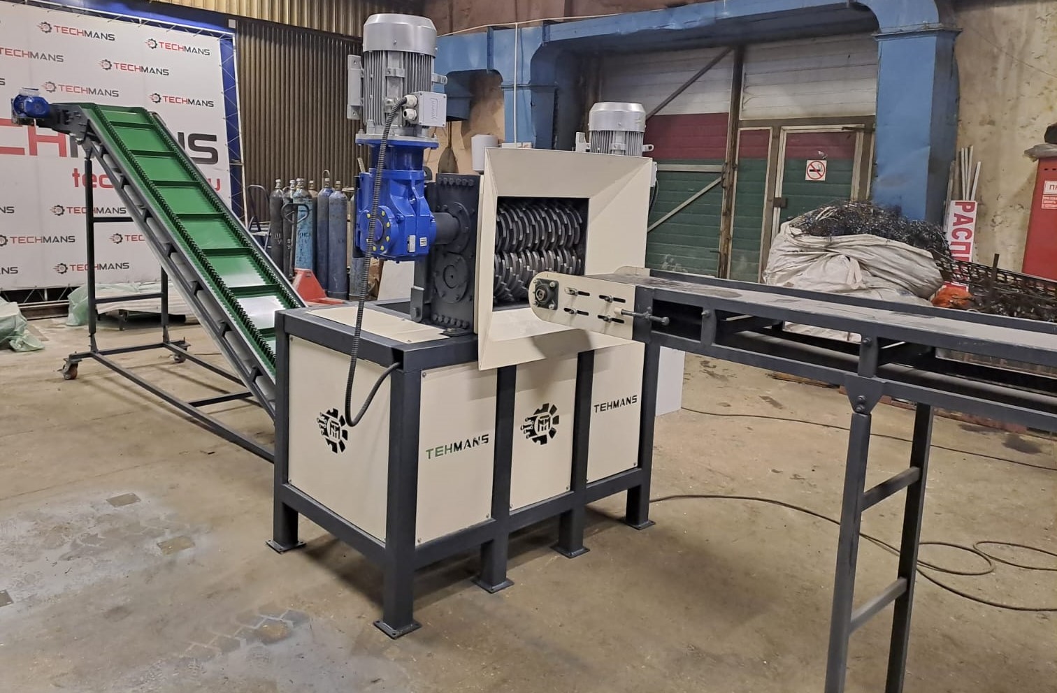 картинка Шредер двухвальный SM 500 от магазина Одежда+