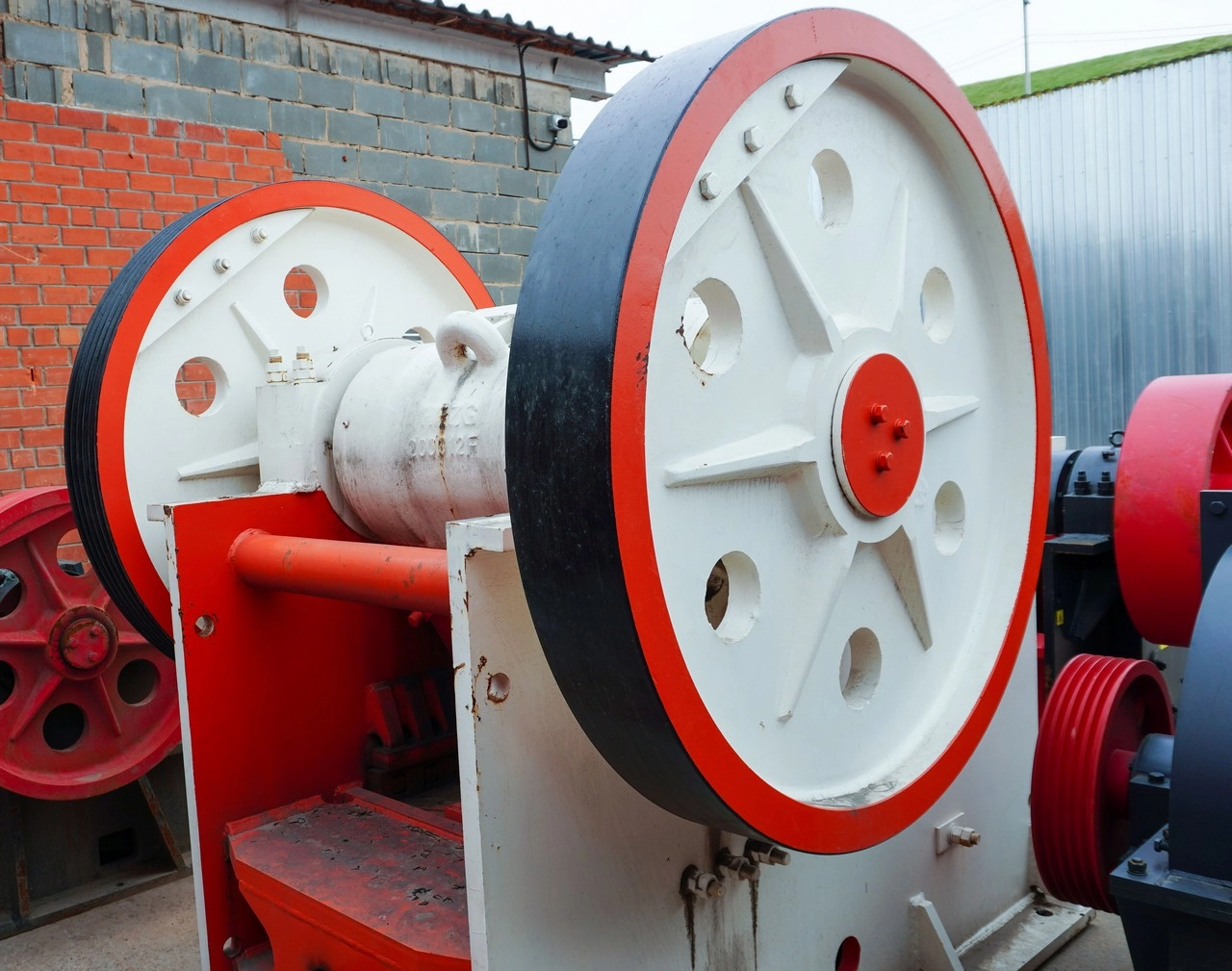 картинка Дробилка щековая PE-600x900