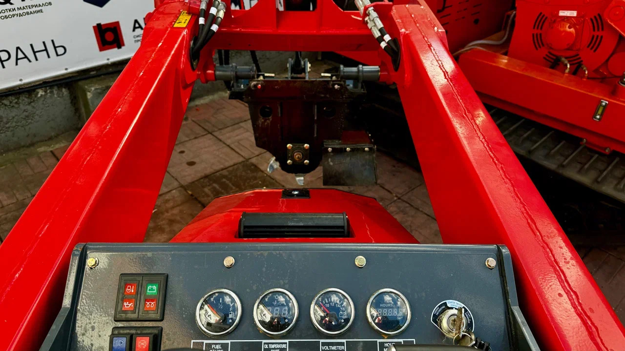 картинка Мини погрузчик Kubota DC-30 от магазина Одежда+