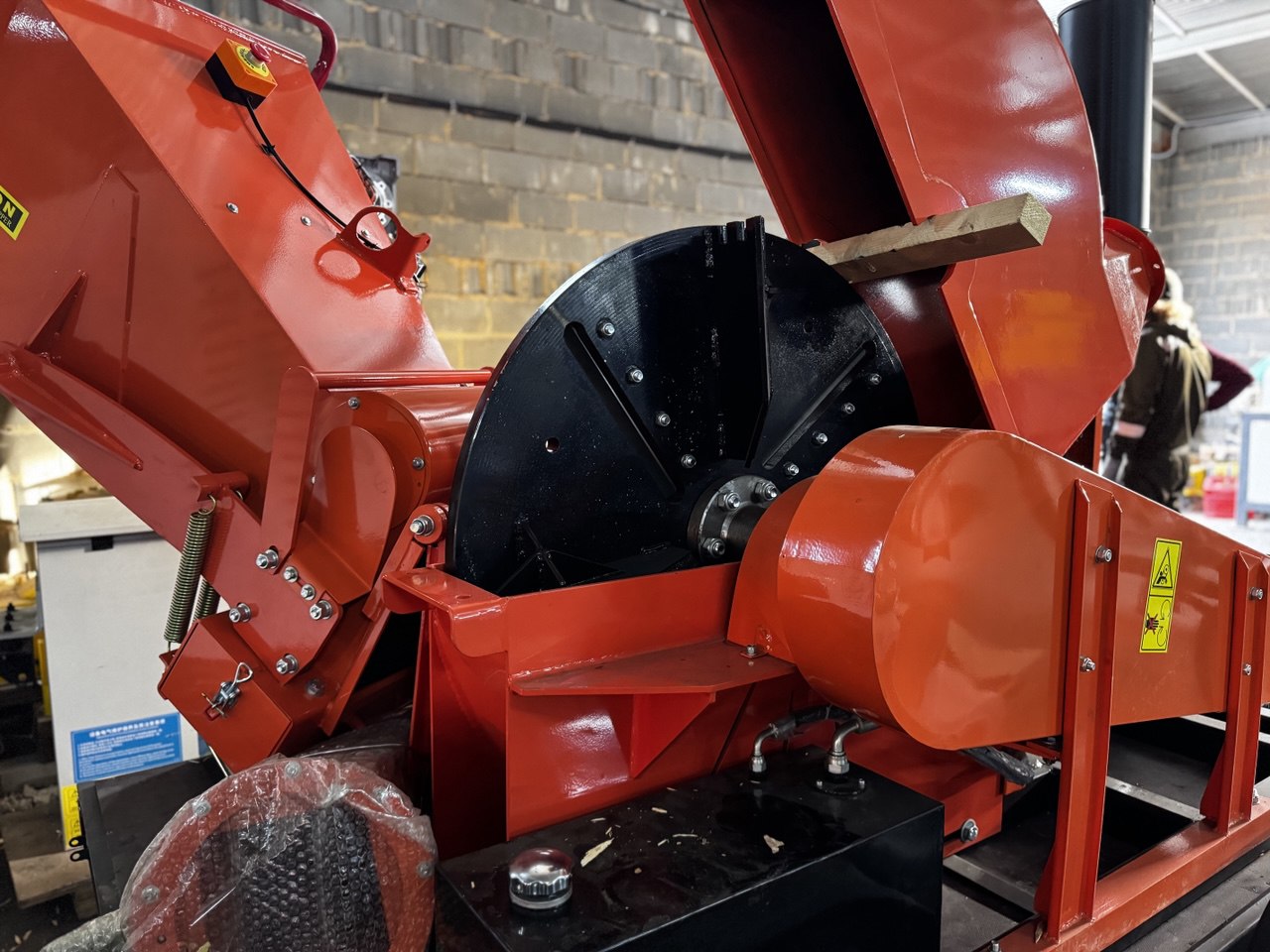 картинка Измельчитель дерева DH-50 нового образца ДВС - FAW / Changchai от магазина Одежда+