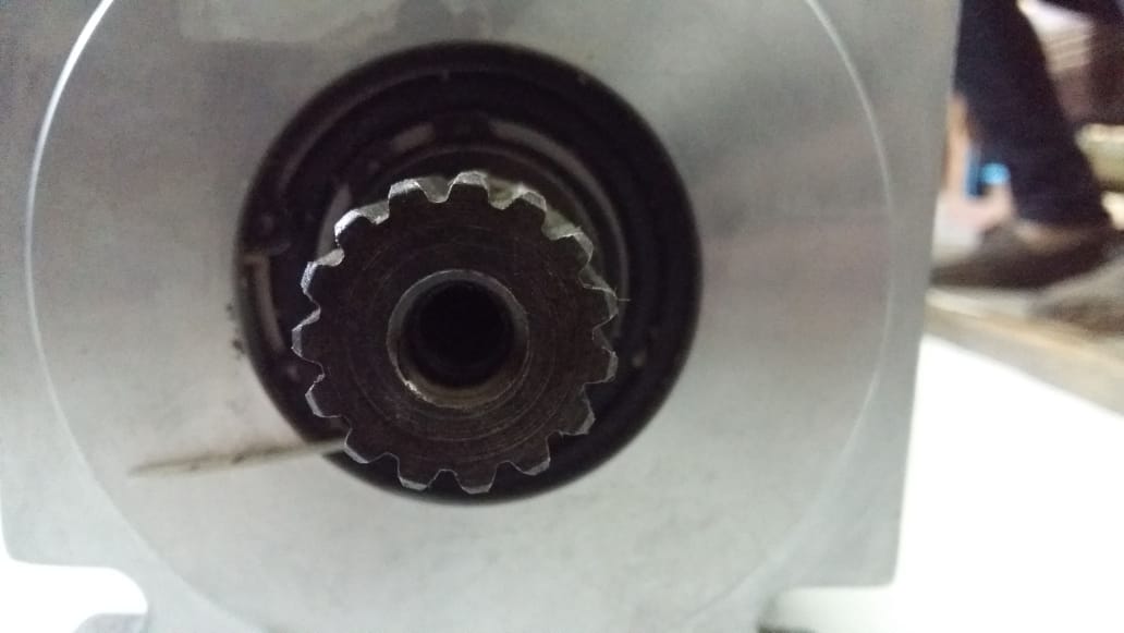 картинка Насос гидравлический 3 секционный 803000470/10100859/1304T00051 автокран QY25K от магазина Одежда+